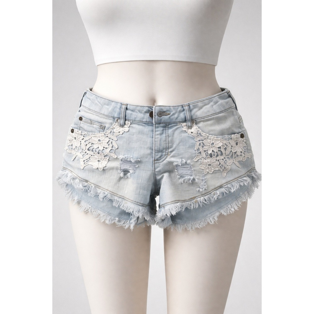 No Boundaries Light Wash Crochet Lace Distressed Denim Shorts Juniors 7